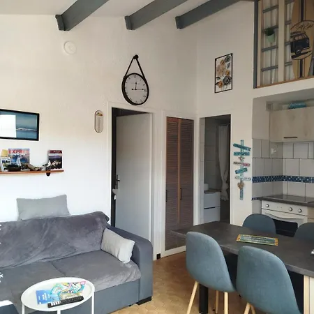 T2 Mezzanine Climatise Idealement Situe - 4 Couchages - 4casel8 * Saint-Cyprien (Pyrenees-Orientales)
