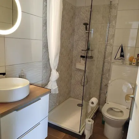 T2 Mezzanine Climatise Idealement Situe - 4 Couchages - 4casel8