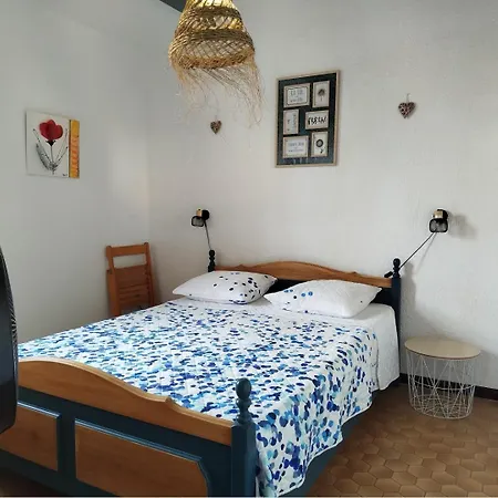 T2 Mezzanine Climatise Idealement Situe - 4 Couchages - 4casel8 * Saint-Cyprien (Pyrenees-Orientales)